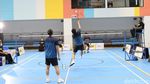 Foto: Fun Match Badminton Vindes Vs Owi/Butet, Seru Banget!