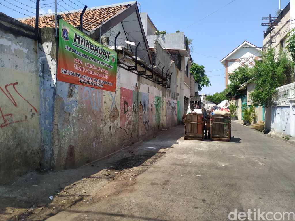 Jl Kenanga, Kelurahan Kramat, Jakpus, sudah bersih dari sampah, 22 September 2021 siang. (Athika Rahma/detikcom)