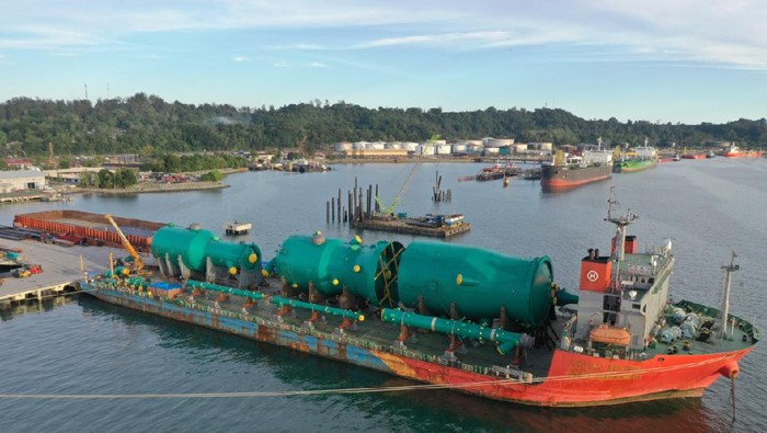 Kargo Super Raksasa Masuk Indonesia Kargo Super Raksasa Masuk Indonesia