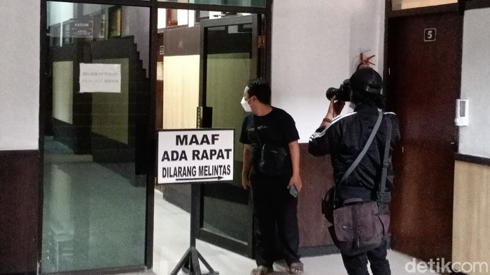 kpk periksa pj kades di probolinggo