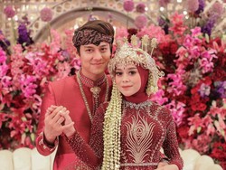 Lihat Lagi Gaya Lesti Kejora Saat Resepsi, Ternyata Sudah Hamil dan Nikah Siri