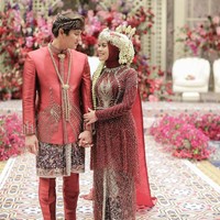 Terkait nikah sirinya, Rizky Billar sendiri sempat mengatakan bahwa alasannya menikah siri lebih dulu dengan Lesti adalah untuk menjaga marwah dari seorang Lesti Kejora. Bukan saya sok suci, saya harus jaga marwah seorang Lesti. Lesti ini adalah seorang yang punya citra yang bagus, Dede seorang contoh, inspirator banyak orang, tutur Rizky Billar dalam channel YouTube Rans Entertainment dalam acara The Secret of Leslar. Foto: Instagram/@aldiphoto