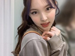 8 Potret Cantiknya Nayeon TWICE, Idol K-Pop yang Ultah ke-25