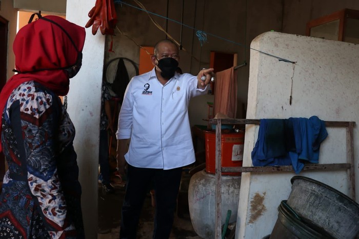Pemerintah Diminta buat Inovasi Masker Ramah Lingkungan