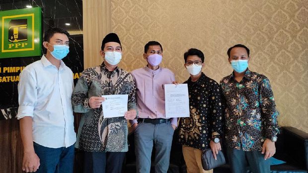 Syaiful Ramhat Dasuki resmi menggugat penetapan Haji Lulung sebagai Ketua DPW PPP DKI ke Mahkamah Partai, Rabu (22/9/2021).