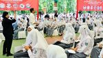 Puan Dampingi Jokowi Tinjau Vaksinasi Pelajar