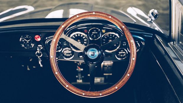 Replika Aston Martin DB5 James Bond