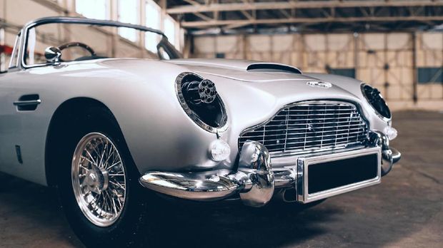 Replika Aston Martin DB5 James Bond
