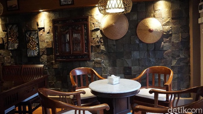 Resto Bumi Aki, Puncak