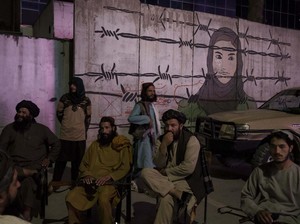 Aturan Baru Taliban Larang Cukur Jenggot Bagi Pria Afghanistan