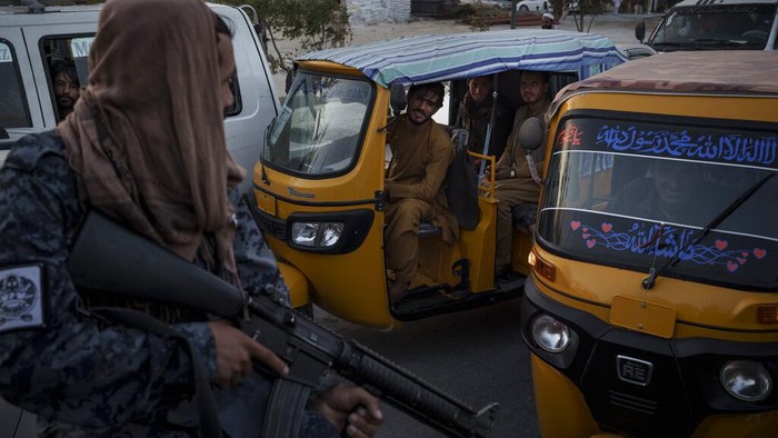 Usai kuasai Afghanistan, Taliban kini hadapi ancaman serangan Islamic State Khorasan (IS-K). serangan demi serangan pun telah dilakukan IS-K di Afghanistan.