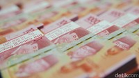 Meski begitu, Whisnu mengatakan Polri belum berhasil mengungkap lokasi pembuatan dollar palsu tersebut. Ia menduga produksi itu dilakukan wilayah Jawa Barat.