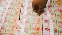 Jaringan kedua diungkap setelah adanya laporan masyarakat di Sukoharjo, Jawa Tengah. Bareskrim menemukan 110.138 lak uang palsu jenis rupiah. Dua orang atas nama MA dan H ditangkap pada saat menawarkan uang palsu tersebut. Whisnu mengatakan kedua pelaku bahkan menunjukkan lokasi pembuatan uang tersebut.