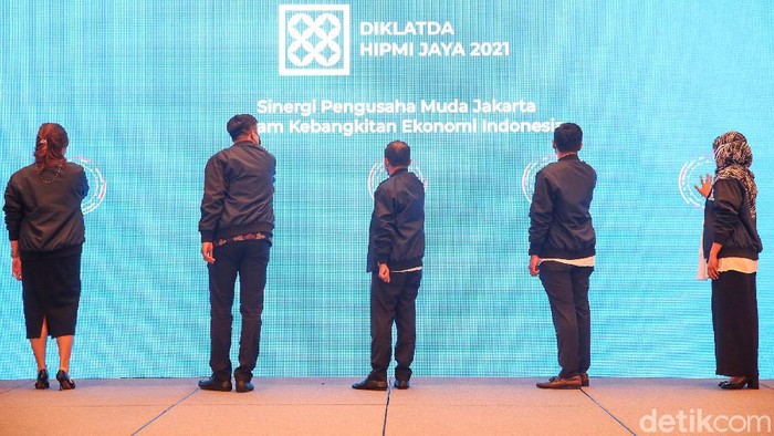 Menteri Investasi RI Bahlil Lahadalia menghadiri pembukaan Pendidikan dan Pelatihan Kader Organisasi Tingkat Daerah (Diklatda) HIPMI Jaya di Jakarta.