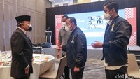 Ketua Umum HIPMI Jaya, Sona Maesana atau biasa disapa Sona menyampaikan Diklatda HIPMI Jaya Tahun 2021 ini mengambil Tema “Sinergi Pengusaha Muda Jakarta Dalam Kebangkitan Ekonomi Indonesia” Tema tersebut kami angkat karena merebaknya virus corona sejak awal 2020 telah memberikan dampak yang cukup signifikan terhadap perekonomian global. 