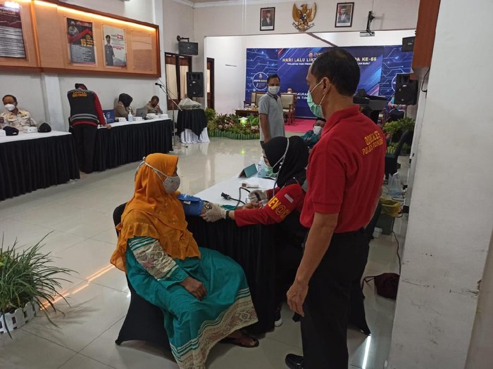 Capaian Vaksin Pertama di Ponorogo Masih 33,56 Persen