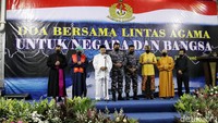 Turut serata dalam doa lintas agama ini antara lain, mewakili Agama Islam Habib Lutfi Yahya,  mewakili Agama Kristen Pendeta Gomar Gultom, M.Th., mewakili Agama Katolik Kolonel Sus Yosep Maria Marcellinus Bintoro, PR., mewakili Agama Hindu Mayjen TNI (Purn) Wisnu Bawa Tanaya, mewakili Agama Budha Yang Mulia Biksu Samantha Kusala, mewakili Agama Konghucu Liliani Lontoh.