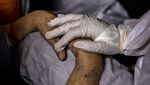 Lonjakan Corona di Filipina Bikin Petugas Ambulans Kerja Non Stop