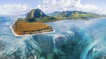 Jurang di laut. Foto: Reddit via Bored Panda