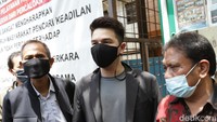 Keduanya mengaku sudah tidak cocok lagi dan sering bertengkar. Foto: Palevi/detikHOT