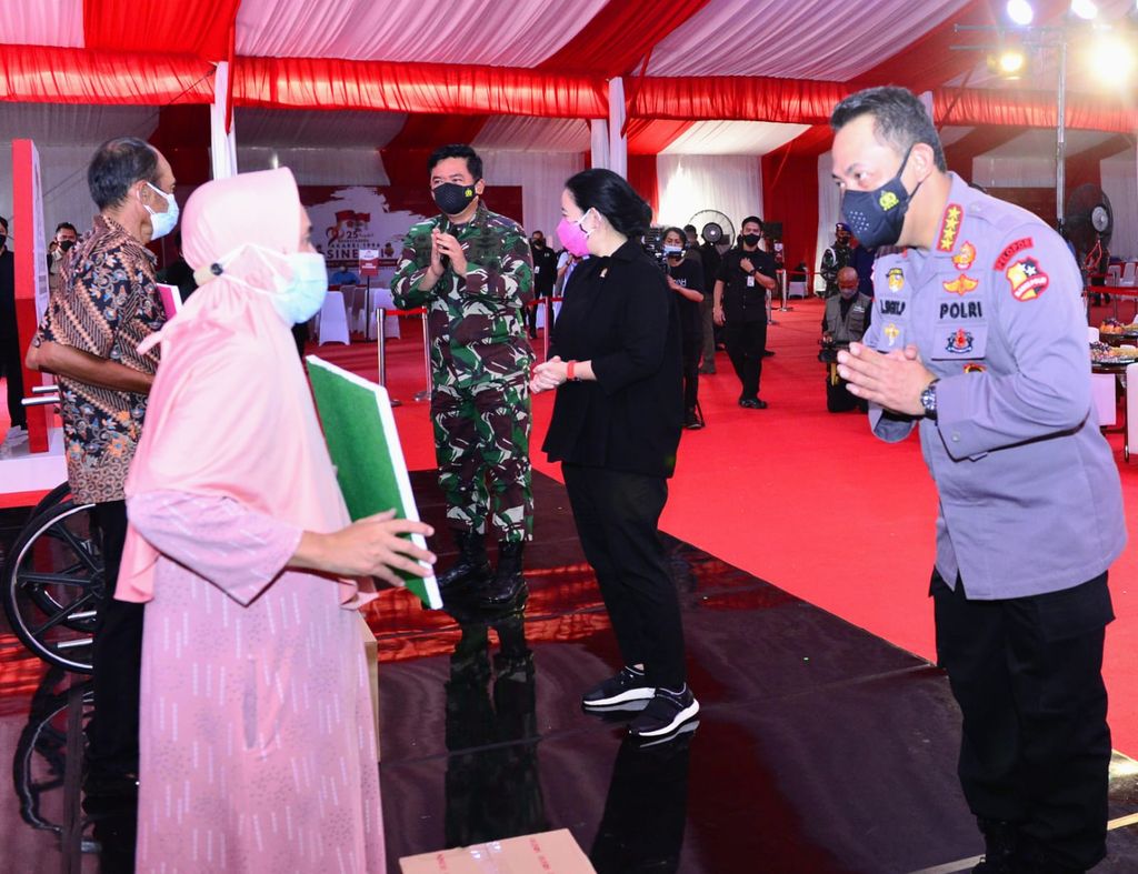 Ketua DPR RI Puan Maharani, Panglima TNI Marsekal Hadi Tjahjanto, dan Kapolri Jenderal Listyo Sigit Prabowo