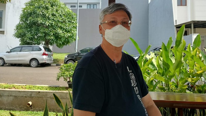 Ketua RW Perumahan Permata Buana, Amir menjelaskan soal uang Rp 10 juta yang dimintakan ke warga bangun rumah