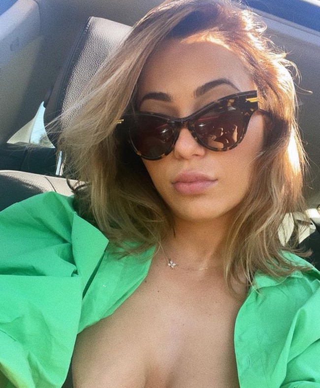 Sang sosialita kerap membagikan kehidupan glamournya di Instagramnya. Seperti dalam foto ini dia tengah menginap di hotel bintang lima di Sydney. Foto: dok. Instagram/@kristinfisher___