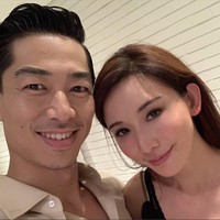 Dalam foto, Lin Chi Ling juga jadi sorotan karena penampilannya yang awet muda. Pasti tak banyak orang yang menduga jika ia menginjak usia 47 tahun ini. Foto: Instagram @chiling.lin