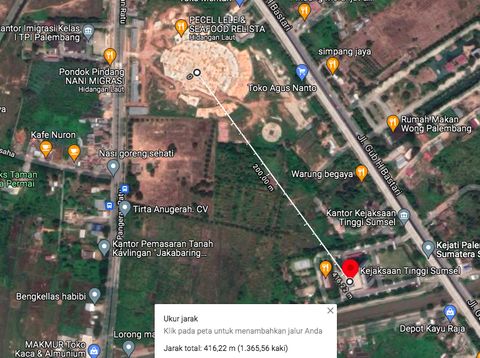 Lokasi lahan pembangunan Masjid Sriwijaya berjarak kurang dari 500 meter ke kantor Kejati Sumsel (Prima S/detikcom)