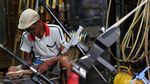 Peraih Medali Emas PON Ini Jago Banget Bikin Busur dan Anak Panah