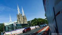 Pembangunan Terowongan Silaturahmi ini dimulai pada 15 Desember 2020.