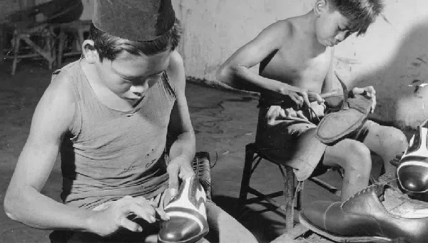 Menengok Hiruk Pikuk Pasar Indonesia Tempo Dulu