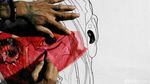 Salut, Seniman Ini Ubah Sampah Plastik Jadi Lukisan