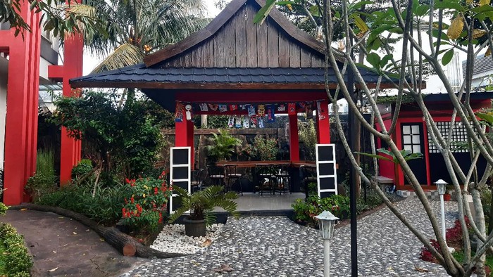 Oto Bento di Bogor