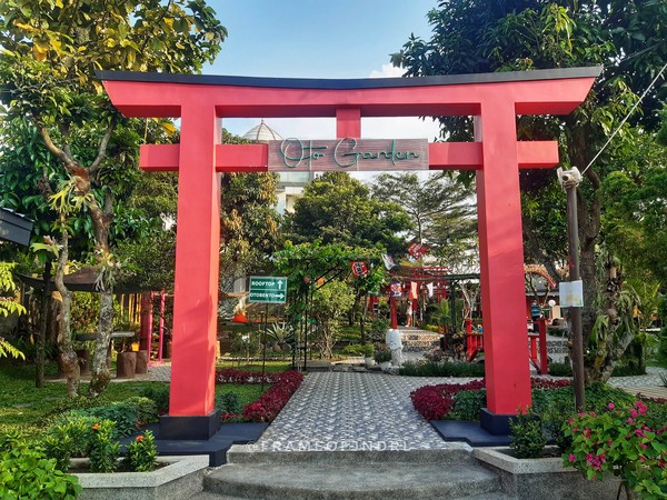 Restoran Oto Bento Kitchen di Bogor ini pas banget buat yang ingin mencicipi kuliner ala Jepang. Harga makanannya ramah di kantong, sudah begitu banyak spot buat foto-foto (Foto: frameofjndrl/Instagram) Restoran Oto Bento Kitchen di Bogor ini pas banget buat yang ingin mencicipi kuliner ala Jepang. Harga makanannya ramah di kantong, sudah begitu banyak spot buat foto-foto (Foto: frameofjndrl/Instagram)