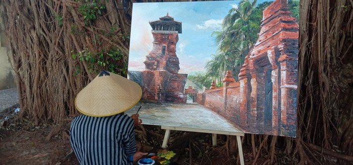Pameran lukisan di kawasan Taman Menara Kudus, Kamis (23/9/2021).