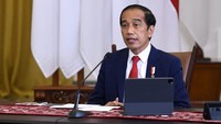 Jokowi juga bicara soal ketimpangan vaksin antarnegara yang harus segera diatasi. Jokowi mengatakan kerja sama berbagi dosis atau dose-sharing dan akses yang merata terhadap vaksin harus ditingkatkan.