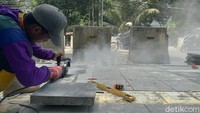 Pekerjaan terus dikebut sesuai jadwal.