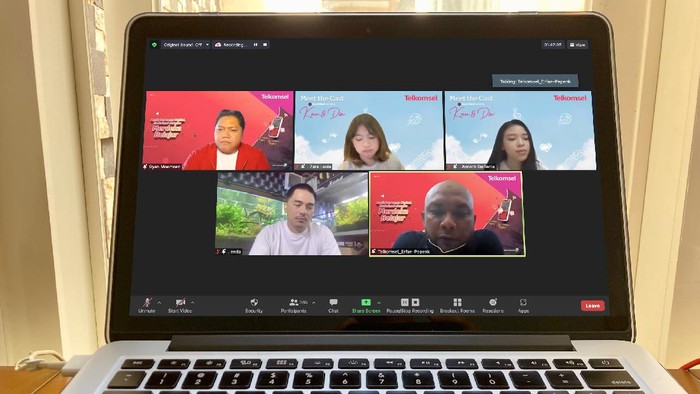 Telkomsel Hadirkan Anneth dan Zara Leola Berbagi Semangat pada Remaja