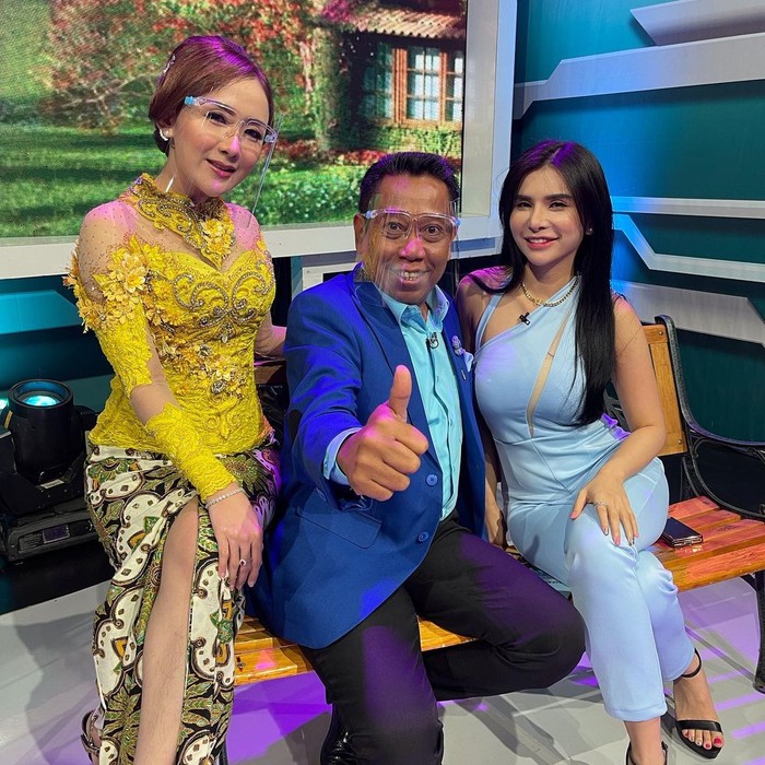 Tukul Arwana Sosok 'Family Man' yang Hobi Makan Bareng Anak