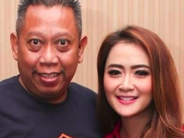 vega darwanti minta doa terbaik untuk Tukul