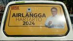 Ada Wajah Airlangga Hartarto 2024 Mejeng di Angkot