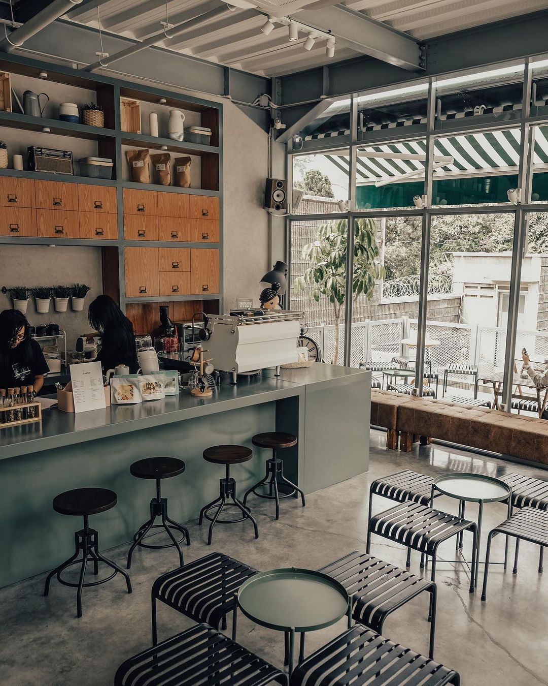 5 Coffee Shop di Bandung Ini Cocok Buat Nyantai dan Foto OOTD