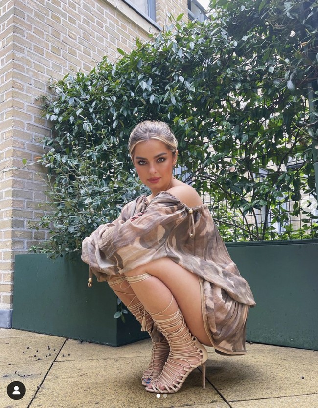 Addison Rae mencapai puncak popularitasnya pada 2020. Forbes menyebutnya sebagai wanita dengan pendapatan tertinggi di TikTok. Pada 2020, dengan pengikut lebih dari 84,1 juta di TikTok, pendapatannya mencapai US$ 5 juta atau sekitar Rp 71 miliar. Foto: Instagram