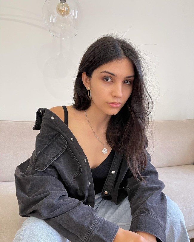 Sayangnya hubungan rumah tangganya sendiri bermasalah. Wanita yang tewas di usia 25 tahun dan meninggalkan dua anak itu sebelumnya sering mengeluhkan tindakan suaminya yang pernah mengancam akan menusuknya dan anak-anak. Foto: Instagram @bredrassudki