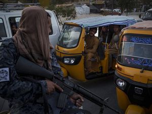 AS Bebaskan Anggota Taliban, Ditukar dengan 2 Warganya yang Ditahan