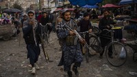 Usai menguasai Kabul dan mengumumkan pemerintahan baru Afghanistan beberapa waktu lalu, Taliban dikabarkan akan kembali memberlakukan hukuman potong tangan-kaki untuk pelaku kejahatan. AP Photo/Bernat Armangue.