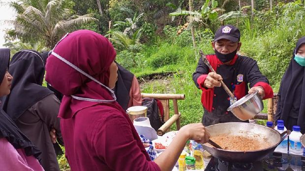 Cooking Class di Desa Tetebatu