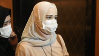 Peran yang sama juga pernah dijalani oleh Cut Meyriska di sinetron Catatan Hati Seorang Istri.  Foto: Noel/detikFoto