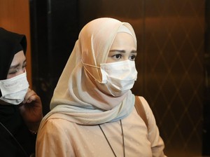 Cut Meyriska Ungkap Perbedaan Hamil Anak Pertama dan Kedua